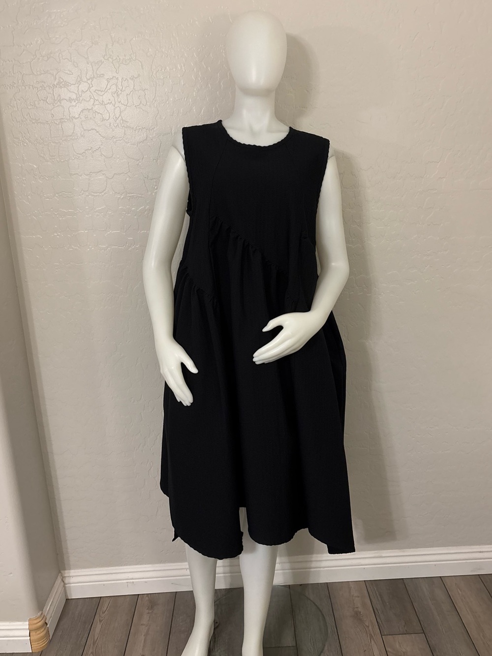 Dress To Kill Black Rippled Texture Sleeveless MIDI Dress One Size Fits All